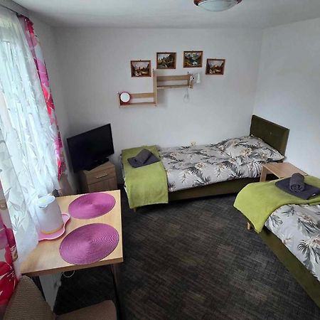 Ferienwohnung Akacja Pokoje Z Lazienkami Stolpmünde Exterior foto